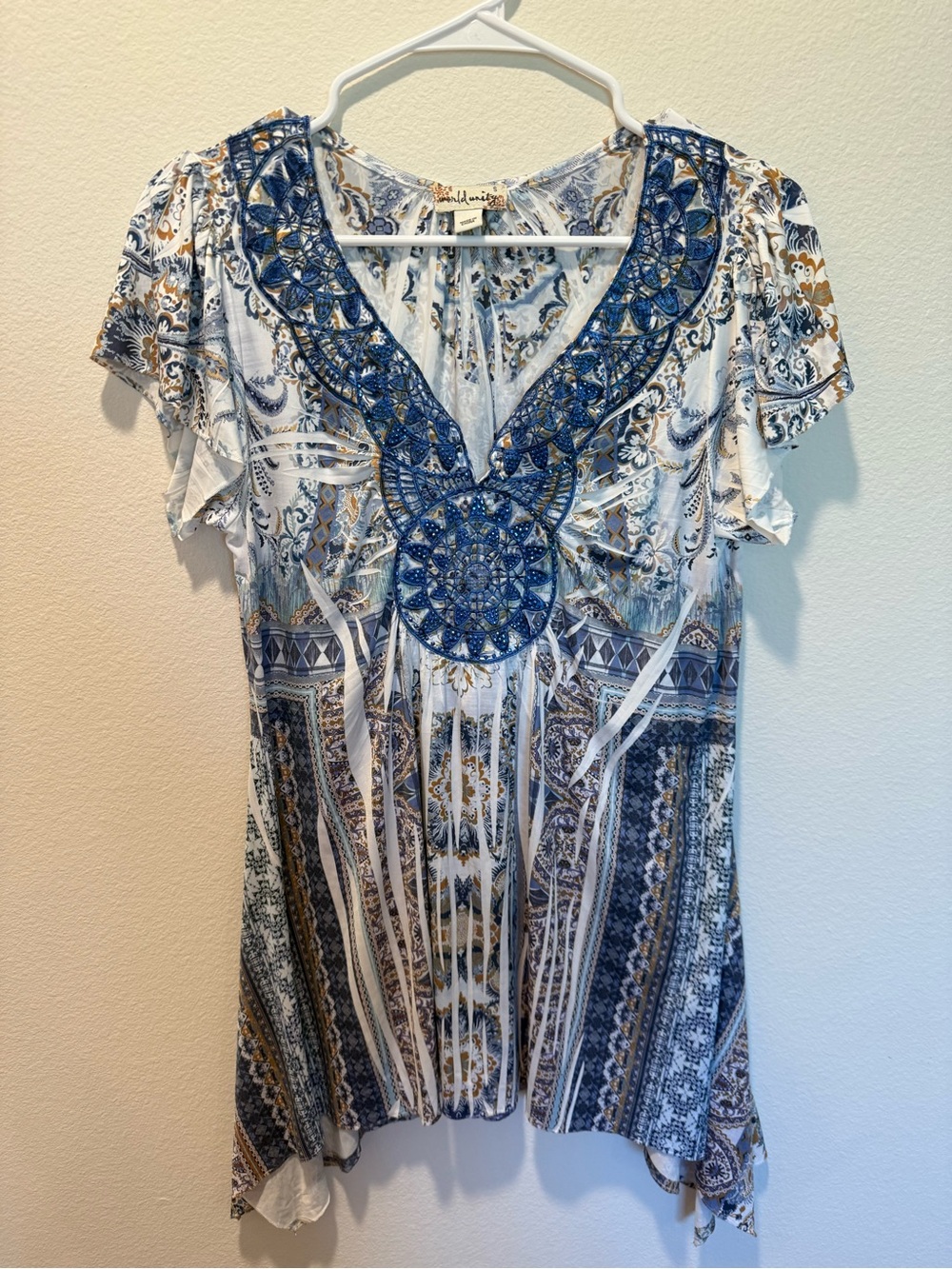 World Unity Boho Embroidered V-Neck Tunic Top - Blue & White